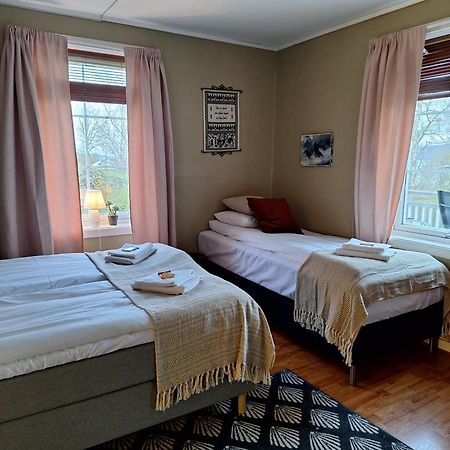 Privat Leilighet Pa Gard Med Badstue Og Nordlys Нарвик Екстериор снимка